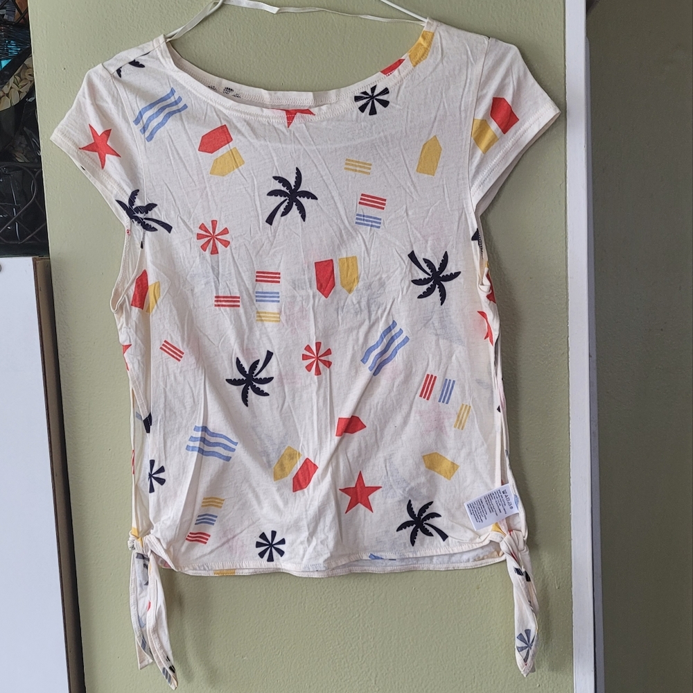 NWT Urban Outfitters Vacation Print Shirt